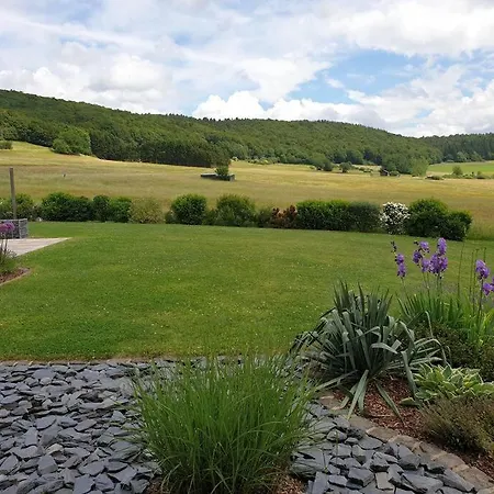 Weiherblick, Vulkaneifel Apartment *